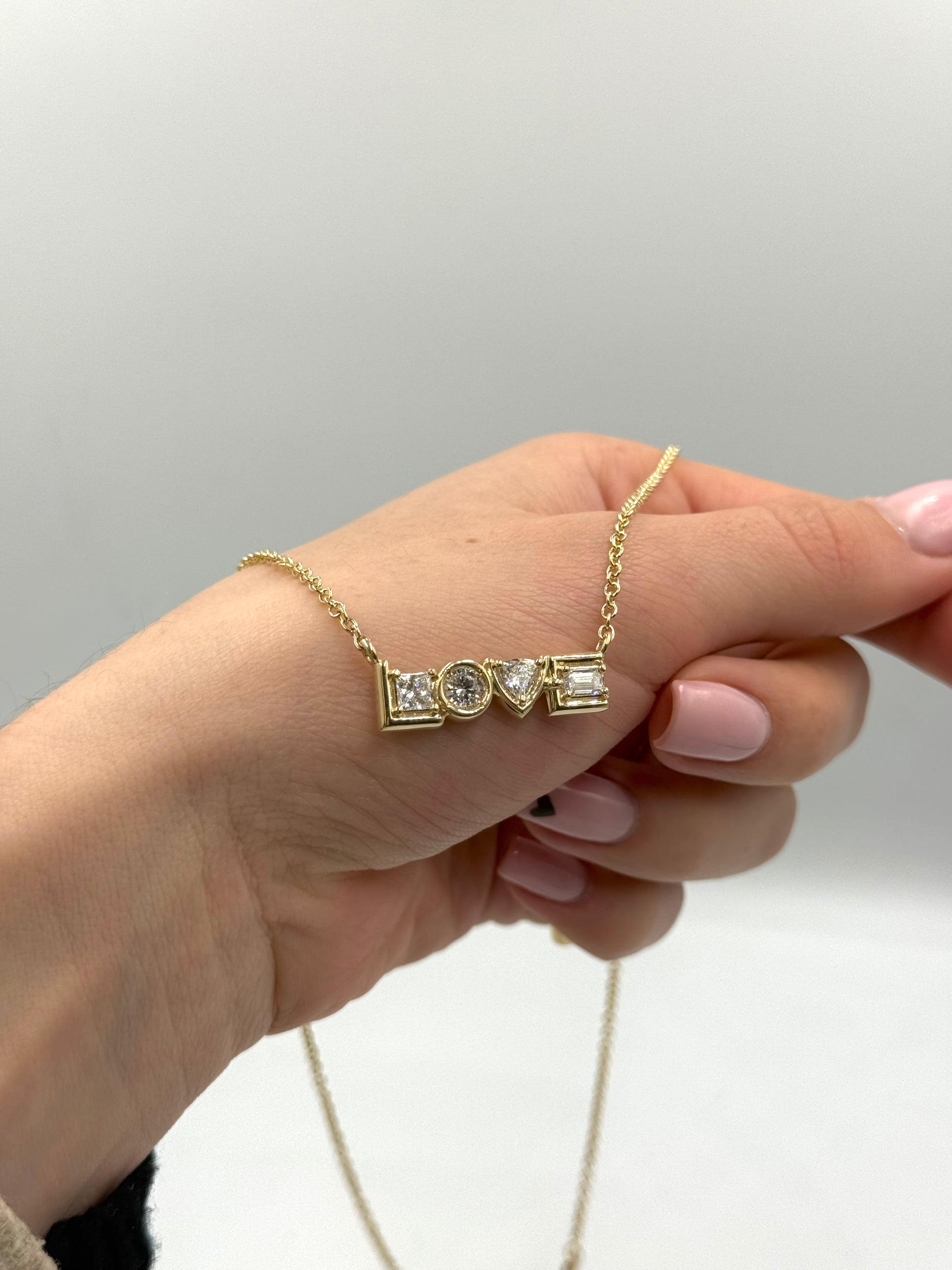 THE LOVE PENDANT
